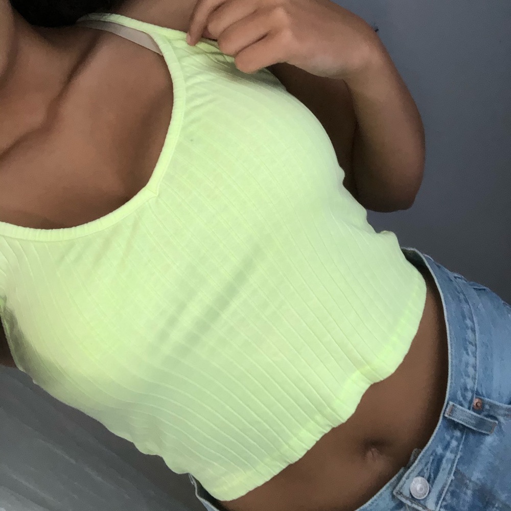 Trebdy neon green v-neck crop top